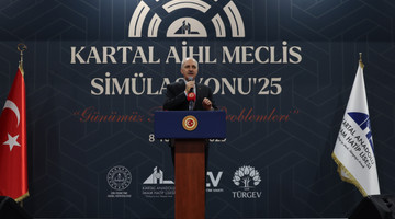 TBMM Başkanı Kurtulmuş, Kartal Aihl Meclis Simülasyonu Programında Konuştu