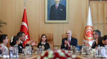 TBMM Başkanı Kurtulmuş, Milli Eğitim Bakanı Tekin Ve Beraberindeki Çocukları Kabul Etti