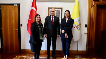 TBMM Başkanı Kurtulmuş, Vatikan Büyükelçiliğini Ziyaret Etti