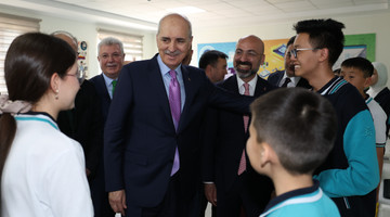 TBMM Başkanı Kurtulmuş, Bişkek'te Bulunan Maarif Okulunu Ziyaret Etti