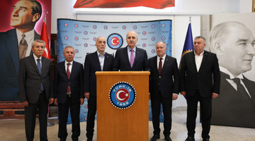 TBMM BAŞKANI KURTULMUŞ, TÜRK-İŞ’İ ZİYARET ETTİ
