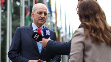 TBMM BAŞKANI KURTULMUŞ, CENEVRE’DE GAZETECİLERİN SORULARINI YANITLADI