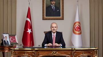 TBMM BAŞKANI KURTULMUŞ, DÜNYA BOKS ŞAMPİYONASI’NDA GÜMÜŞ MADALYA ALAN ÇAKIROĞLU VE IŞILDAR’I TEBRİK ETTİ