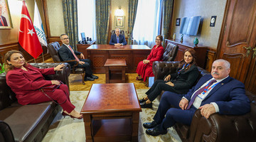 TBMM Başkanı Kurtulmuş, Budapeşte’de Türk Kültür Merkezini Ziyaret Etti