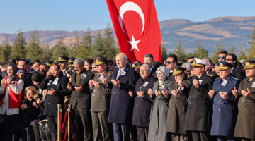 TBMM Başkanı Kurtulmuş, Azerbaycan-Gürcistan Sınırında Düşen Uçakta Şehit Olan Askerler İçin Düzenlenen Cenaze Törenine Katıldı