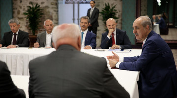 Kurtulmuş, DEİK heyetini kabul etti