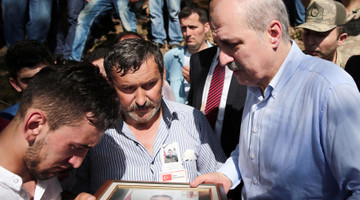 Başbakan Yardımcısı Kurtulmuş, şehit cenaze törenine katıldı