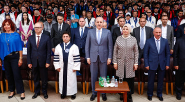 Kurtulmuş, Uluslararası Saraybosna Üniversitesinin mezuniyet törenine katıldı
