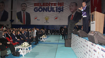 'Netanyahu önce elindeki kanı nasıl temizleyeceğini düşünsün'