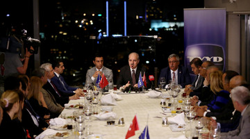 Kurtulmuş, televizyon yayıncılarıyla iftarda bir araya geldi