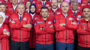 TBMM BAŞKANI KURTULMUŞ, TEKNOFEST'İ ZİYARET ETTİ