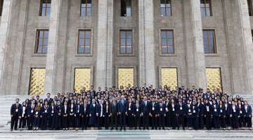 TBMM BAŞKANI KURTULMUŞ, 81 İL, KKTC VE AZERBAYCAN’DAN GELEN GENÇLERİ MECLİS’TE AĞIRLADI