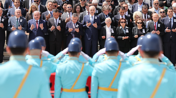 TBMM BAŞKANI KURTULMUŞ, ESKİ MİLLETVEKİLİ GÜRSOY’UN CENAZE TÖRENİNE KATILDI