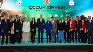 TBMM BAŞKANI KURTULMUŞ, ÇOCUK ZİRVESİ'NDE KONUŞTU