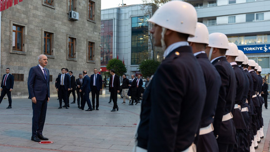 Yerel yönetimlerin önemini bilerek hareket ediyoruz - Resim: 2