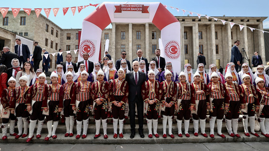 TBMM Başkanı Kurtulmuş, Meclis’teki "7 Bölge 7 Eser 23 Nisan Konseri" Programında Konuştu - Resim: 12