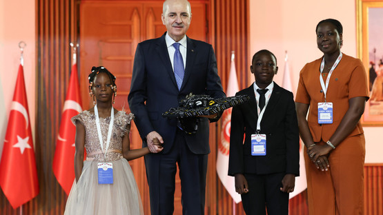 TBMM Başkanı Kurtulmuş, Dünya Çocuklarını Kabul Etti - Resim: 14
