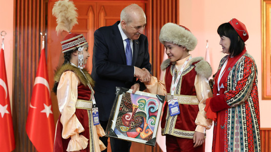 TBMM Başkanı Kurtulmuş, Dünya Çocuklarını Kabul Etti - Resim: 33