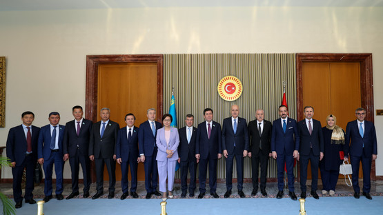 TBMM Başkanı Kurtulmuş, Meclis’te Kazakistan Parlamentosu Meclis Başkanı Koşanov İle Görüştü - Resim: 14