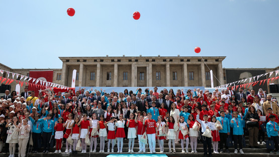 TBMM Başkanı Kurtulmuş, Meclis’teki "7 Bölge 7 Eser 23 Nisan Konseri" Programında Konuştu - Resim: 15