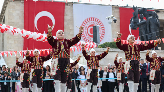 TBMM Başkanı Kurtulmuş, Meclis’teki "7 Bölge 7 Eser 23 Nisan Konseri" Programında Konuştu - Resim: 24