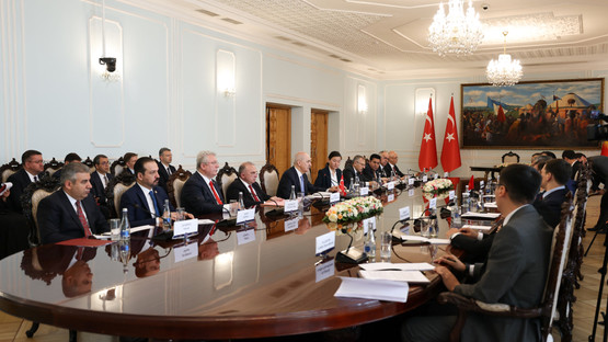 TBMM Başkanı Kurtulmuş, Kırgızistan Parlamento Başkanı Uulu ile görüştü - Resim: 1