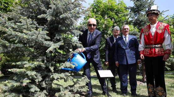 TBMM Başkanı Numan Kurtulmuş, Kırgızistan-Türkiye Manas Üniversitesi’ni Ziyaret Etti - Resim: 10