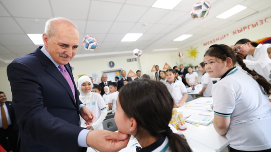TBMM Başkanı Kurtulmuş, Bişkek'te Bulunan Maarif Okulunu Ziyaret Etti - Resim: 10