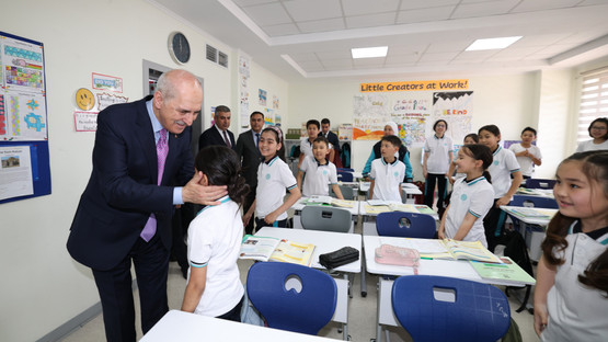 TBMM Başkanı Kurtulmuş, Bişkek'te Bulunan Maarif Okulunu Ziyaret Etti - Resim: 17