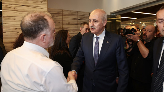 TBMM Başkanı Kurtulmuş'tan, TBMM Başkanvekili Önder'in Tedavi Gördüğü Hastaneye Ziyaret - Resim: 1