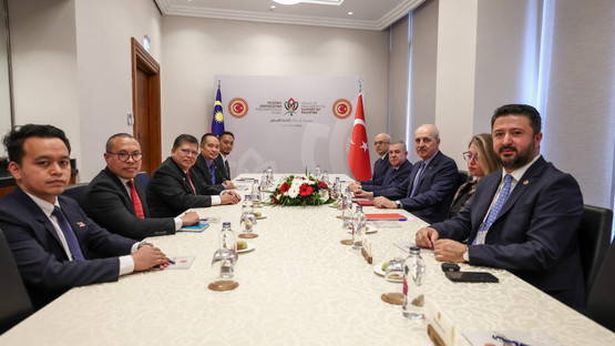 TBMM Başkanı Kurtulmuş, İstanbul’da Malezya Temsilciler Meclisi Başkanı Abdul İle Görüştü - Resim: 2