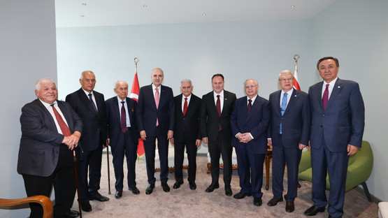 TBMM Başkanı Kurtulmuş, Lefkoşa’da TDT Aksakallar Konseyi Üyeleriyle Görüştü - Resim: 1