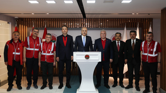 TBMM Başkanı Kurtulmuş, Şırnak Valiliğini Ziyaret Etti - Resim: 1