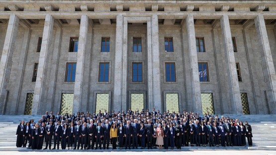 TBMM Başkanı Kurtulmuş, Meclis'te Gençleri Ağırladı - Resim: 3