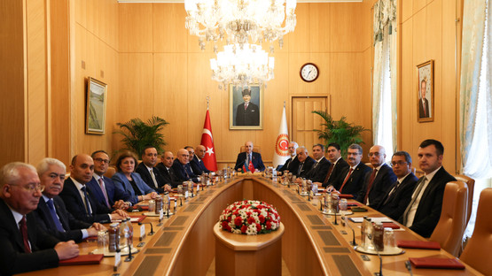 TBMM Başkanı Kurtulmuş, Azerbaycan Cumhurbaşkanlığı Siyasi Partiler Ve Yasama Erki İle İlişkiler Başkanı Veliyev’i Kabul Etti - Resim: 2