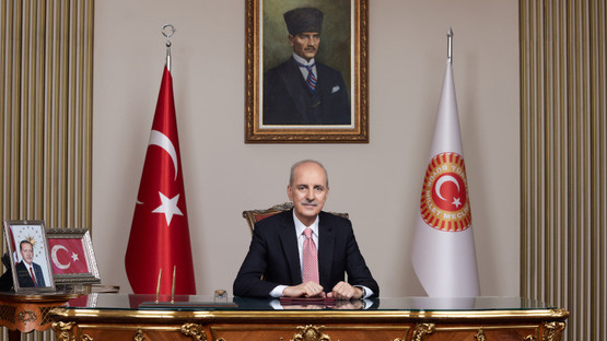 TBMM BAŞKANI KURTULMUŞ, ALTIN MADALYA KAZANAN ADEM ASİL'İ KUTLADI - Resim: 1