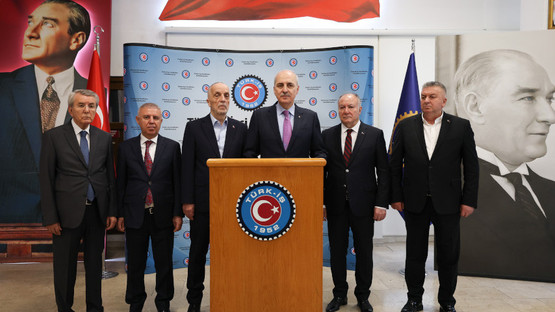 TBMM BAŞKANI KURTULMUŞ, TÜRK-İŞ’İ ZİYARET ETTİ - Resim: 1