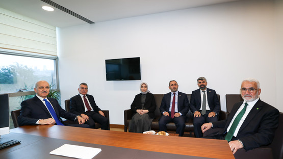 TBMM Başkanı Kurtulmuş, Hüda Par Genel Başkanı Yapıcıoğlu’nu Ziyaret Etti - Resim: 3