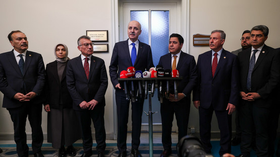 TBMM BAŞKANI KURTULMUŞ, YENİ YOL PARTİSİ TBMM GRUBU’NU ZİYARET ETTİ - Resim: 2
