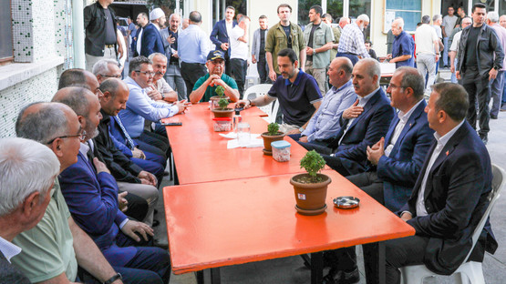 TBMM BAŞKANI NUMAN KURTULMUŞ, BAYRAM NAMAZINI ÇANAKKALE ŞEHİTLER CAMİİ'NDE KILDI - Resim: 2