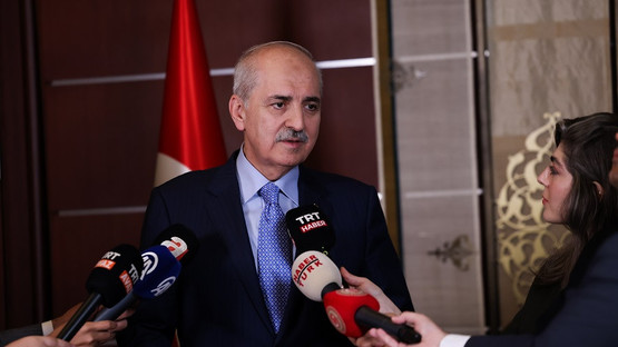 TBMM BAŞKANI KURTULMUŞ, KAZAKİSTAN’DA GAZETECİLERİN SORULARINI YANITLADI - Resim: 4