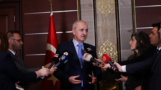 TBMM BAŞKANI KURTULMUŞ, KAZAKİSTAN’DA GAZETECİLERİN SORULARINI YANITLADI - Resim: 2