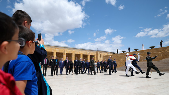 TBMM Başkanı Kurtulmuş Ve Başkanlık Divanı Üyelerinden Anıtkabir Ziyareti - Resim: 7