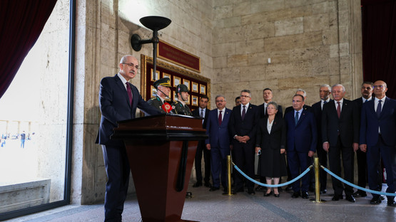TBMM Başkanı Kurtulmuş Ve Başkanlık Divanı Üyelerinden Anıtkabir Ziyareti - Resim: 14