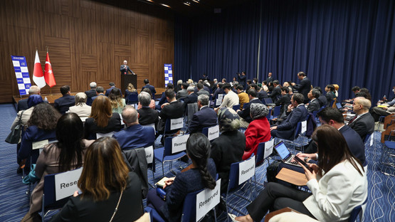 Ortadoğu'da Barış Perspektifi Ve T&uuml;rkiye Başlıklı Konferansta Katılımcılara Hitap