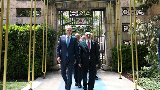 TBMM Başkanı Kurtulmuş, Irak Temsilciler Meclisi Başkanı Meşhedani İle Ortak Basın Toplantısı Düzenledi - Resim: 1
