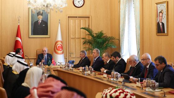 TBMM Başkanı Kurtulmuş, Suudi Arabistan-Türkiye Parlamentolar Arası Dostluk Grubu Başkanı Al-Gannas’ı Kabul Etti - Resim: 2