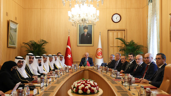 TBMM Başkanı Kurtulmuş, Suudi Arabistan-Türkiye Parlamentolar Arası Dostluk Grubu Başkanı Al-Gannas’ı Kabul Etti - Resim: 3