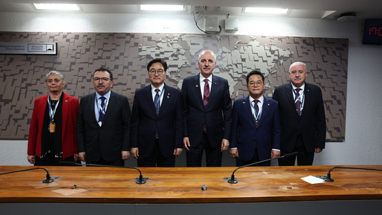 Kore Ulusal Cumhuriyeti Başkanı Woo Won-Shik ile G&ouml;r&uuml;şme