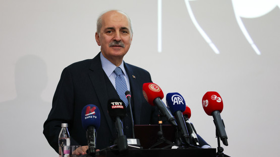 Yeni K&uuml;resel Sistem Arayışı Konferansı'nda Katılımcılara Hitap